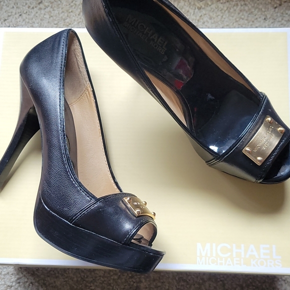 Peep toe MK PUMPS - Picture 2 of 3